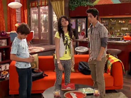 Wizards of Waverly Place Season 2 Episode 3 - Graphic Novel