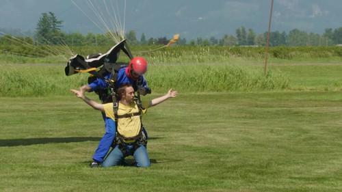 Down the road Season 6 Episode 8 - Episode 8