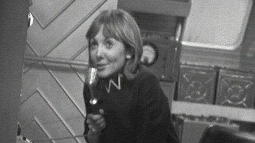 Doctor Who Season 2 Episode 10 - The Powerful Enemy