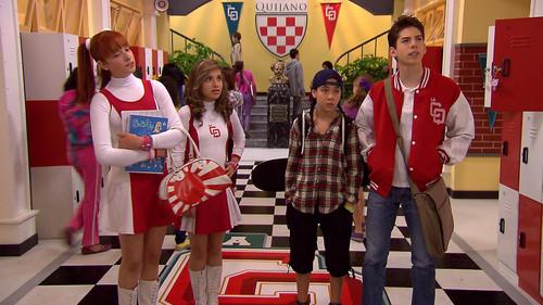 La CQ Season 1 Episode 1 - La Visita de Santa en La CQ