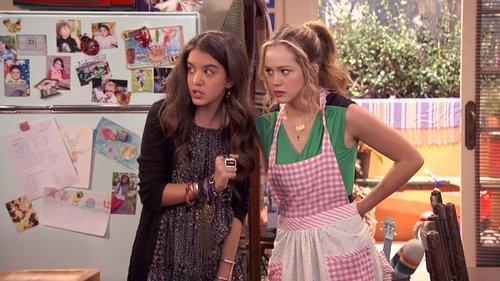 Bella and the Bulldogs Season 1 Episode 11 - Incomplete Pass