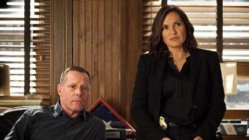 Chicago P.D. Season 2 Episode 20 - The Number of Rats (II)