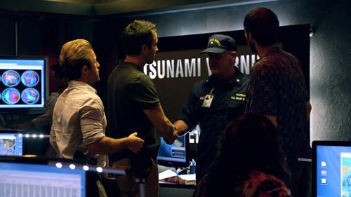 Hawaii Five-0 Season 1 Episode 15 - Kai e‘e (Tidal Wave)