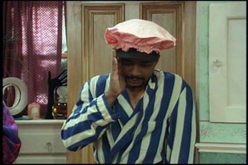 Living Single Season 1 Episode 11 - The Naked Truth