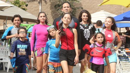 Stuck in the Middle Season 2 Episode 1 - Stuck in the Waterpark: The Movie