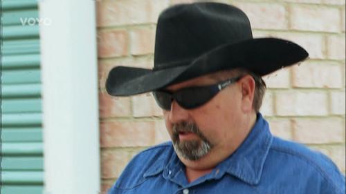 Storage Wars: Texas Season 3 Episode 5 - Ka-Chingaladas!