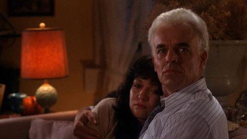 Twin Peaks Season 2 Episode 3 - The Man Behind the Glass