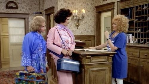 Bosom Buddies Season 1 Episode 1 - Bosom Buddies