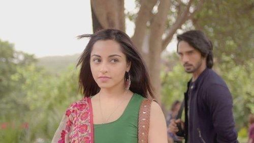 Nazar Season 1 Episode 18 - Piya to Spy on Ansh