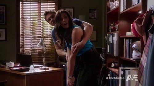 The Glades Season 3 Episode 7 - Public Enemy