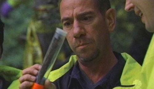 Crossing Jordan Season 4 Episode 16 - Skin and Bone