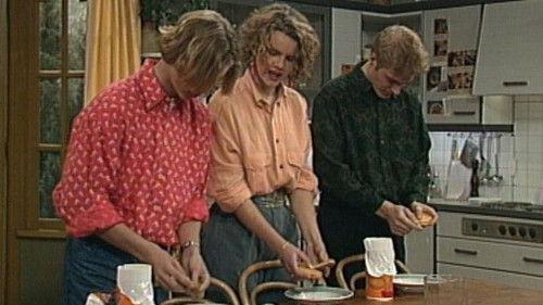 Oppassen!!! Season 3 Episode 15 - Biscuit Whistling