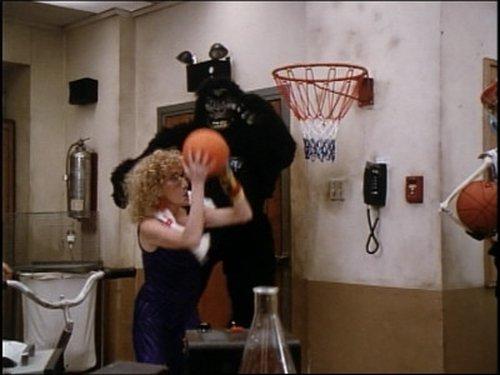 Misfits of Science Season 1 Episode 13 - Center of Attention