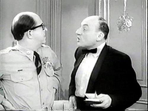 The Phil Silvers Show Season 4 Episode 18 - Bilko's Credit Card