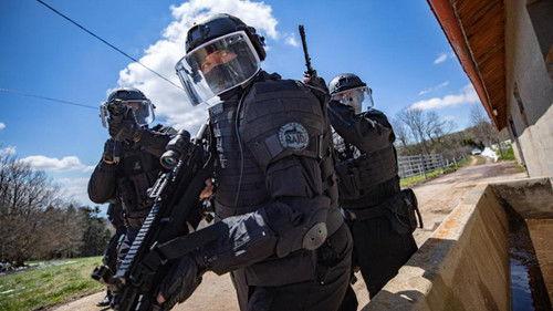 Banking District Season 2 Episode 4 - Times are hard