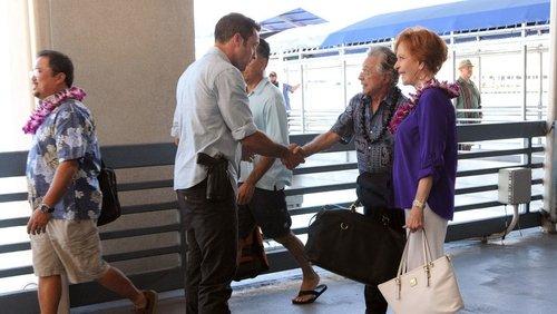Hawaii Five-0 Season 5 Episode 8 - Ka Hana Malū (Inside Job)
