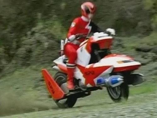 Power Rangers Season 13 Episode 4 - Walls