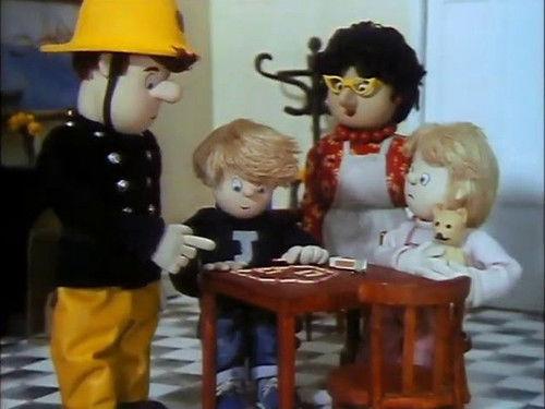 Fireman Sam Season 2 Episode 7 - Safe With Sam