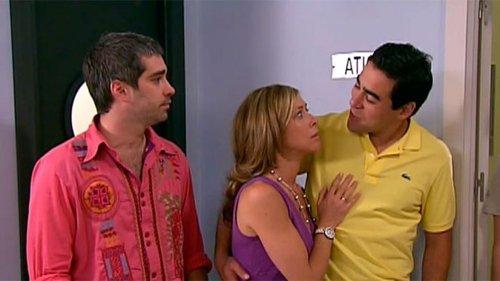 undefined Season 1 Episode 13 - Sobornos, detenciones y un matrimonio de conveniencia