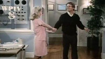 Newhart Season 3 Episode 7 - Poor Reception