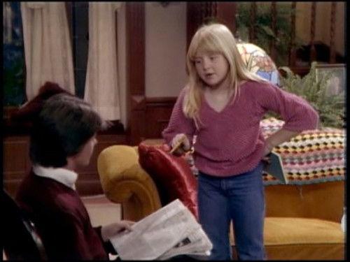 Family Ties Season 1 Episode 19 - Suzanne Takes You Down