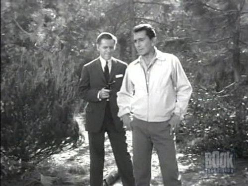 Alfred Hitchcock Presents Season 7 Episode 8 - The Old Pro