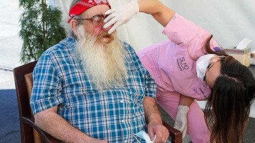 Dr. Pimple Popper Season 6 Episode 9 - Alligator Skin