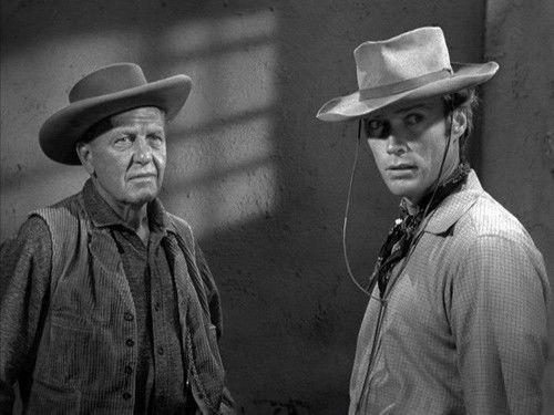 Rawhide Season 8 Episode 9 - The Pursuit