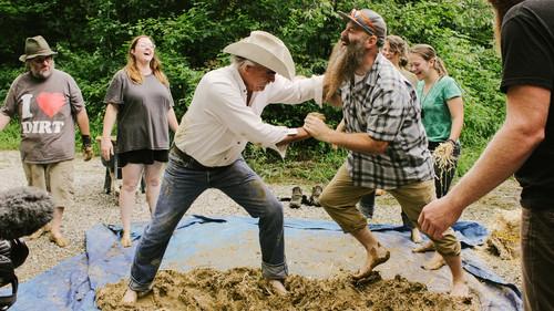 Homestead Rescue Season 6 Episode 3 - House of 30,000 Tires