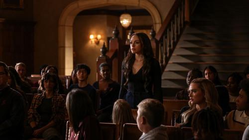 Legacies Season 4 Episode 20 - Just Don't Be a Stranger, Okay?