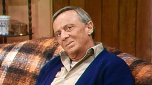 undefined Season 3 Episode 11 - The Kleptomaniac