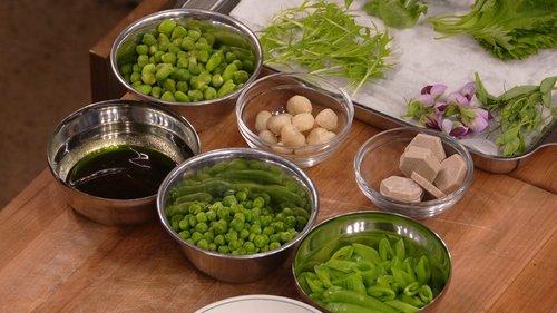 Dinner Time Live with David Chang Season 1 Episode 9 - No Meat, No Problem with Sarah Silverman & JB Smoove