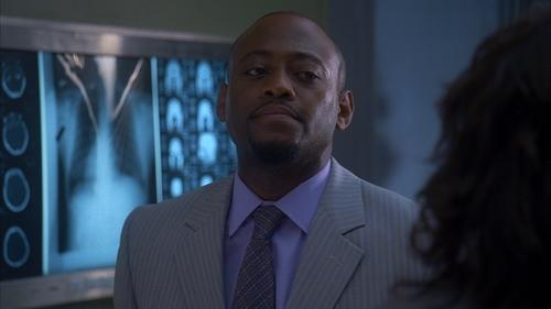House Season 3 Episode 22 - Resignation
