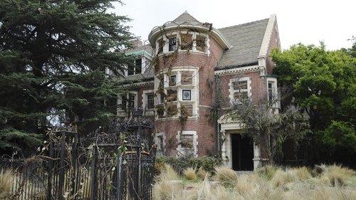 undefined Season 1 Episode 1 - Pilot