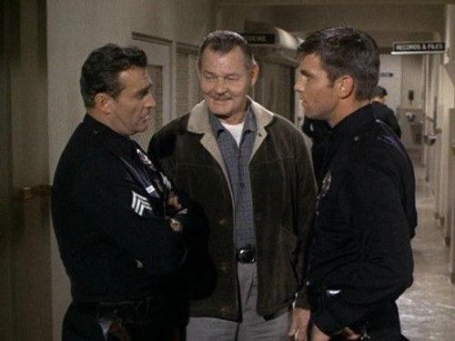 Adam-12 Season 3 Episode 19 - Log 165: Once a Cop