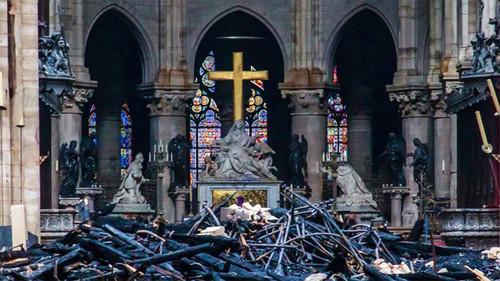 Four Corners Season 59 Episode 16 - Notre-Dame in Flames