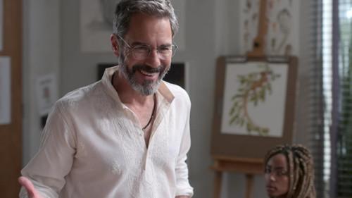 Atypical Season 3 Episode 9 - Sam Takes a Walk