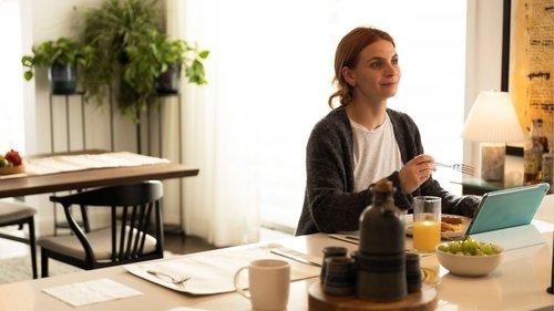 Emprises Season 1 Episode 1 - Destins et incidents