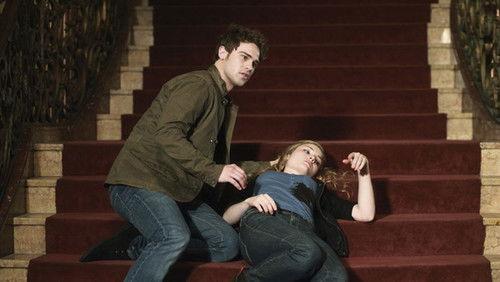 The Nine Lives of Chloe King Season 1 Episode 10 - Beautiful Day