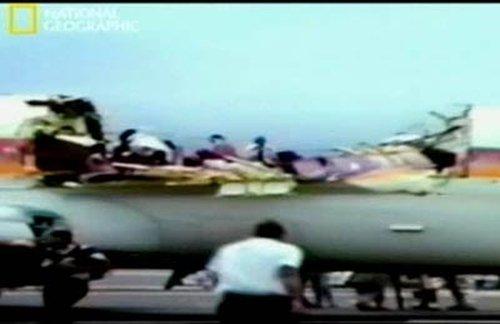 Mayday Season 3 Episode 1 - Hanging by a Thread