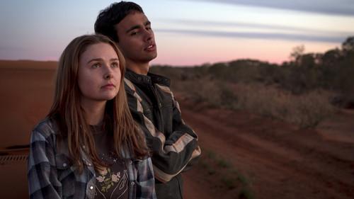 RFDS: Royal Flying Doctor Service Season 1 Episode 4 - Episode 4