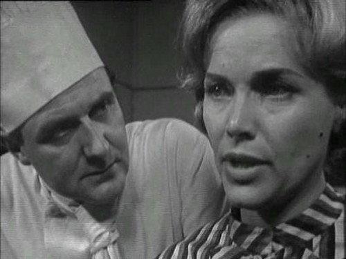 The Avengers Season 3 Episode 13 - Death "à la carte"