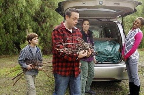 The Neighbors Season 1 Episode 18 - Camping