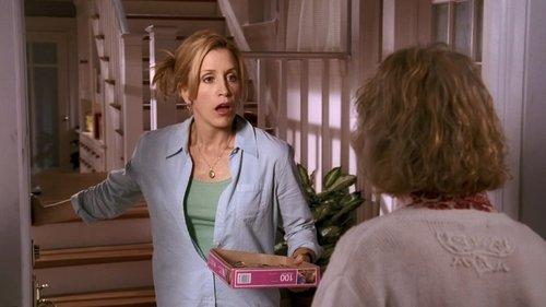 Desperate Housewives Season 1 Episode 19 - Live Alone and Like It