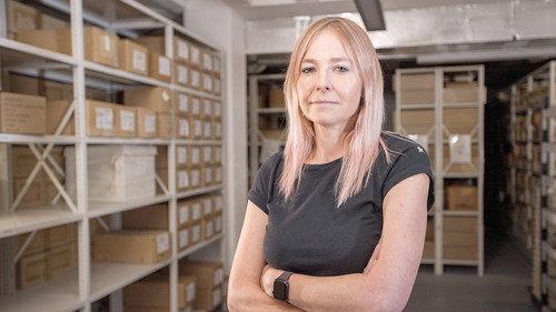 Digging for Britain Season 12 Episode 2 - Dinosaur Highway and Roman Sauna