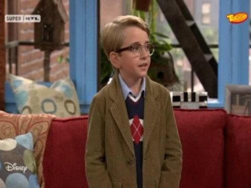 Shake It Up Season 1 Episode 4 - Add It Up