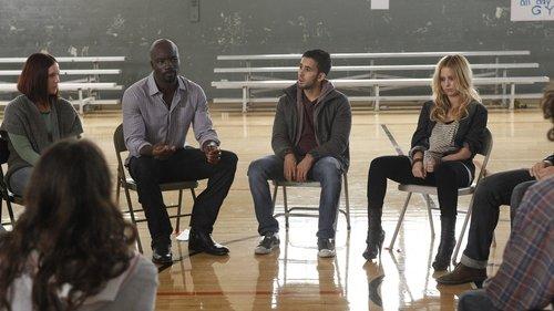 Ringer Season 1 Episode 8 - Maybe We Should Get a Dog Instead