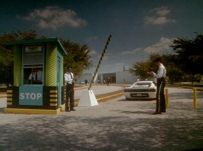 Miami Vice Season 5 Episode 18 - World of Trouble
