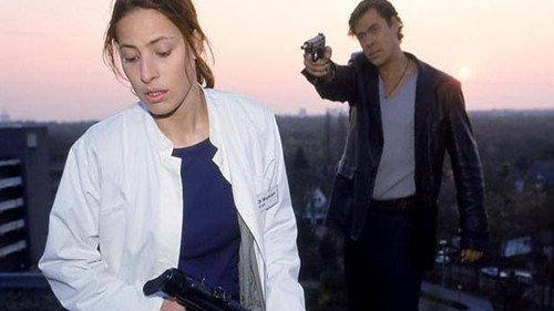 Der Clown Season 5 Episode 2 - Invisible Enemy