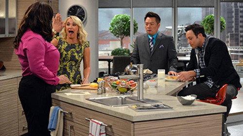 Young & Hungry Season 1 Episode 1 - Pilot